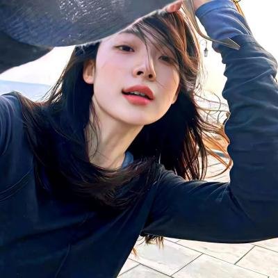 彩色中的黑白